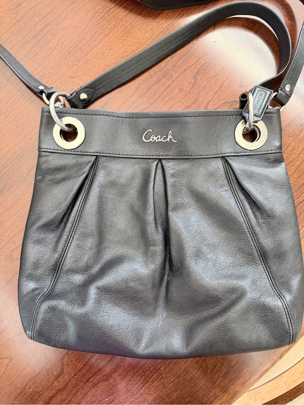 Coach Black Leather Shoulder or Crossbody Bag and Wallet - Picture 2 of 11